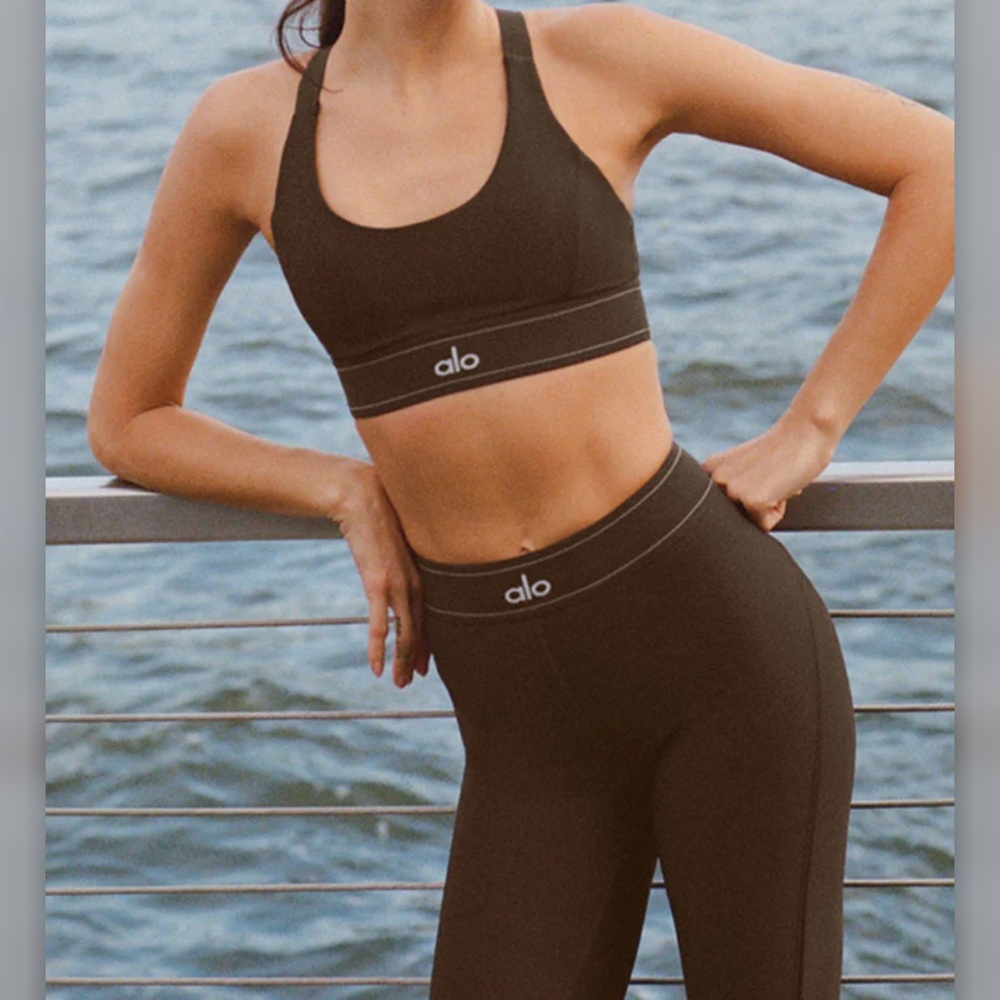 alo | Espresso Airlift Suit Up Bra & Airlift High-Waist Suit Up Legging Set - Picture 2 of 9